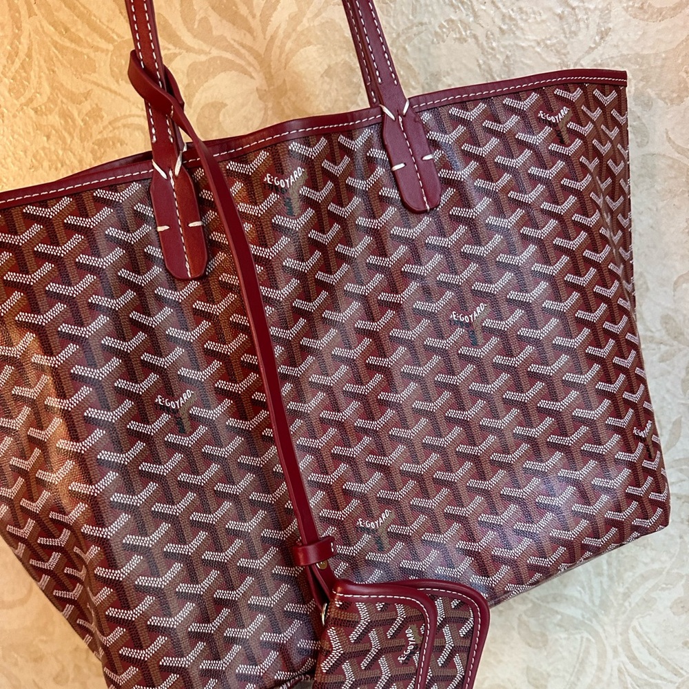 Goyard St Louis